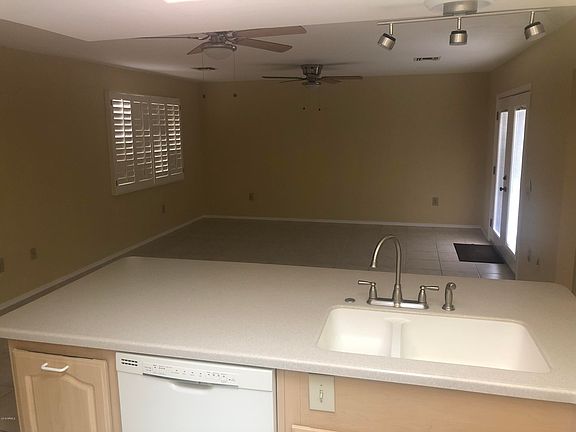 4th image of 17626 N Foothills Dr