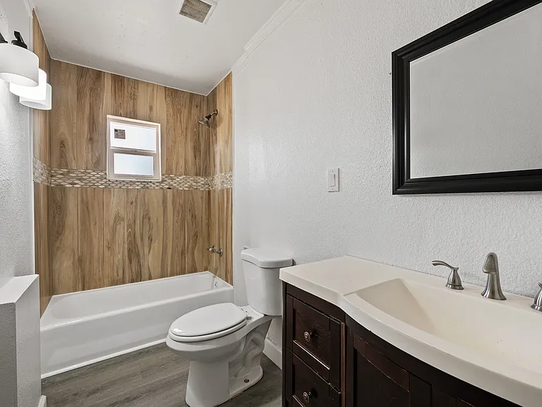 702 W Pepper Pl #1 — Photo 10