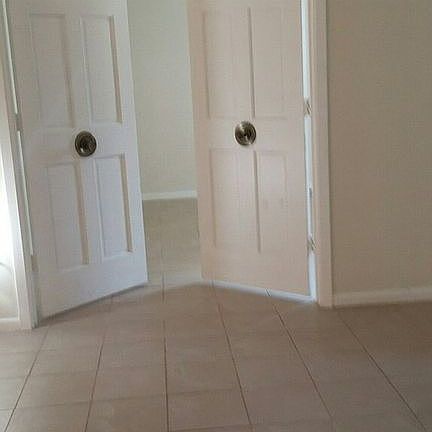 5th image of 4207 Lakeside Ave N #0