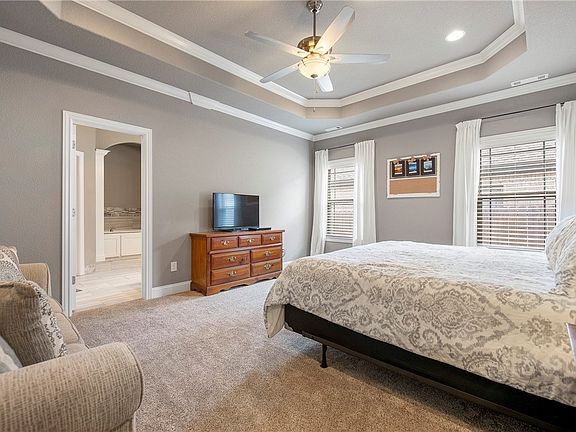 5th image of 6204 S 63rd St