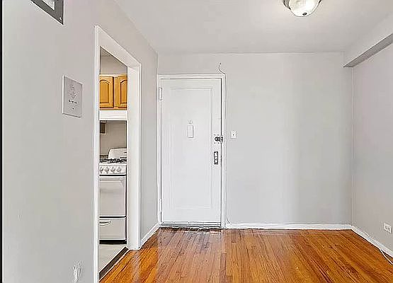 4th image of 2922 Nostrand Ave #A