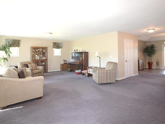 4th image of 2331 County Road 370