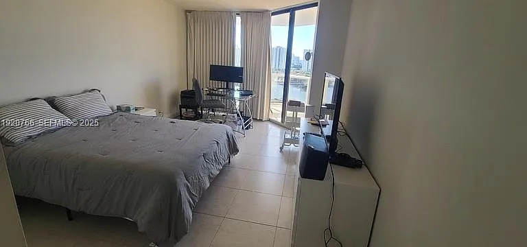 3600 Yacht Club Dr #1204 — Photo 44