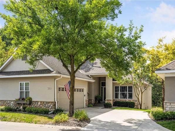 928 Nine Mile Cv S, Hopkins, MN 55343