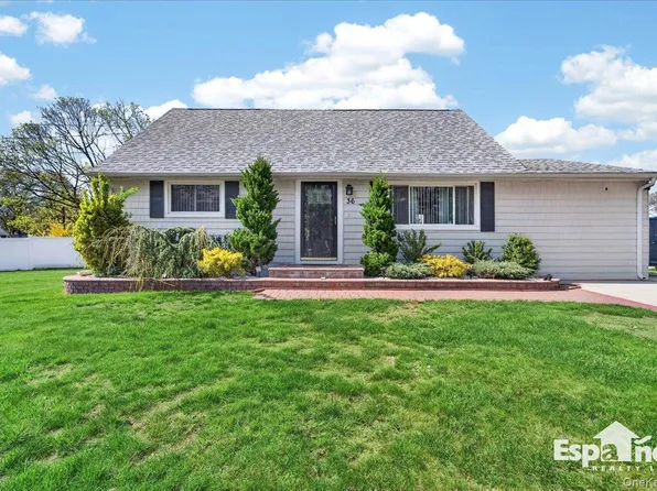 36 Ronald Drive E, Amityville, NY 11701