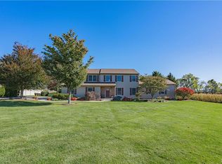 1823 Amanda Dr, Breinigsville, PA 18031