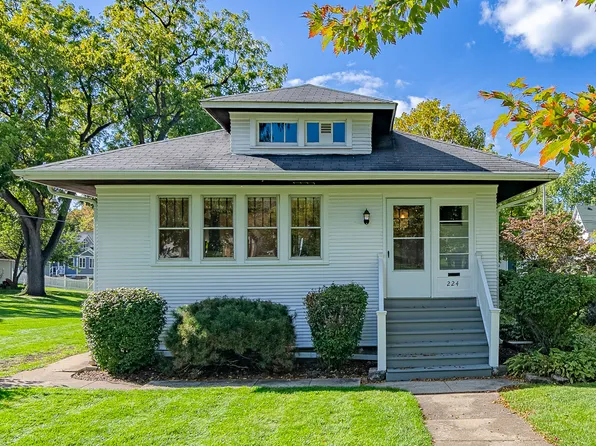 224 S Walnut St, Itasca, IL 60143
