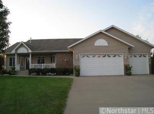512 Pelican Lake Ct, Avon, MN 56310
