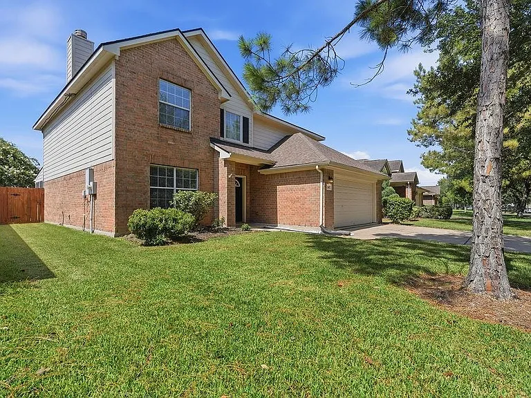 13407 Barton Meadow Ln — Photo 2