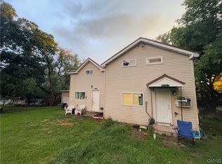 145 Creamery Rd, Oswego, NY 13126