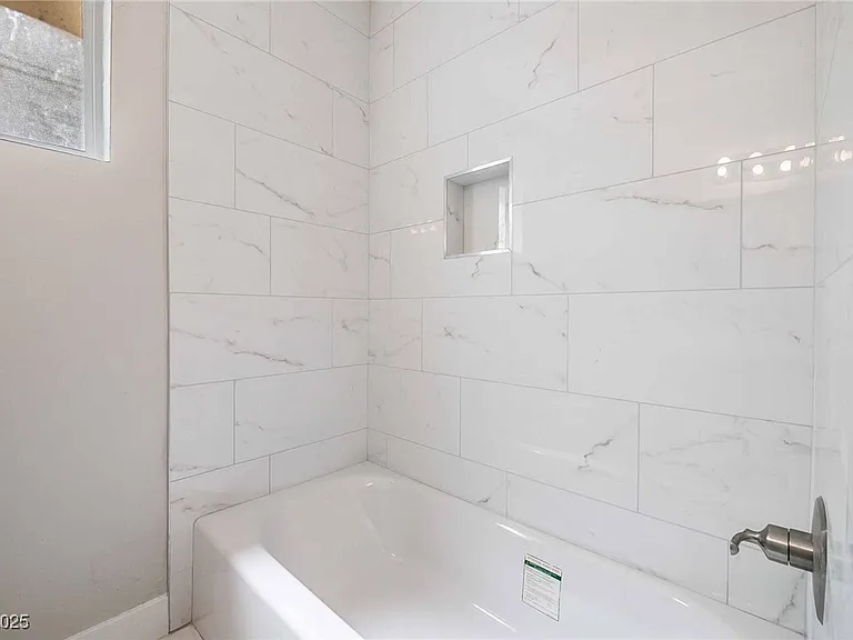 239 W Cleveland Ave #5 — Photo 8