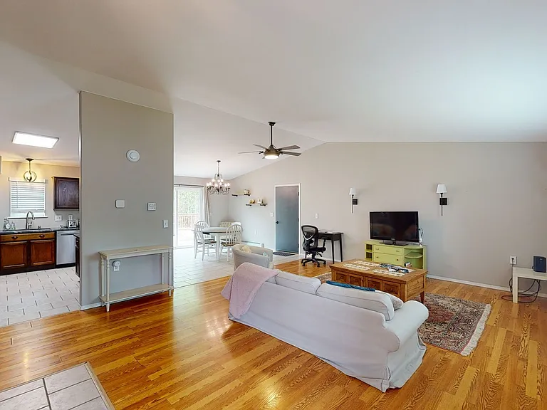 3948 Missy Ct — Photo 2