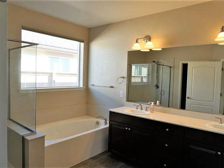 10119 Mesa Cortona Dr — Photo 7