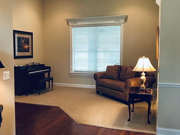 4th image of 6890 Lacy Dr