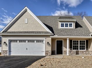 5313 Cobblestone Dr, Mount Joy, PA 17552
