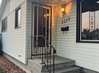 7112 99th Ave NW, Edmonton, AB T6A 0E1