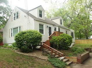 5615 Flint St, Shawnee, KS 66203