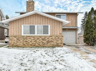 1347 Ohio St, Racine, WI 53405