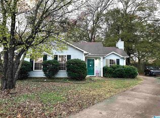 240 Jasmine Dr, Alabaster, AL 35007