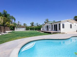 840 N Avenida Caballeros, Palm Springs, CA 92262