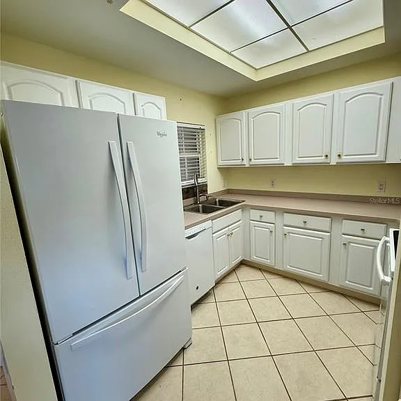 3730 Cadbury Cir #528 — Photo 16