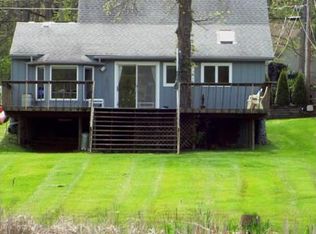 9408 Van Antwerp Rd, Brighton, MI 48116