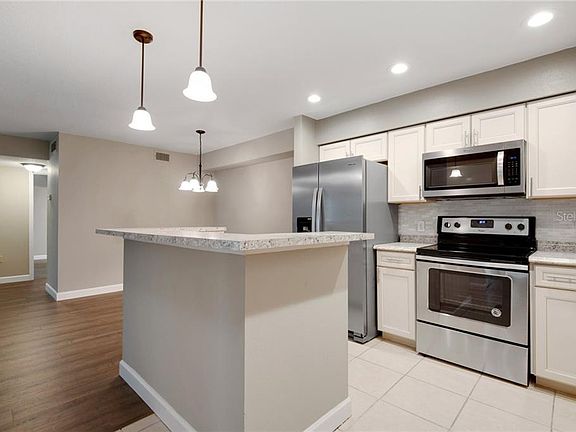 4th image of 9481 Highland Oak Dr Unit 504