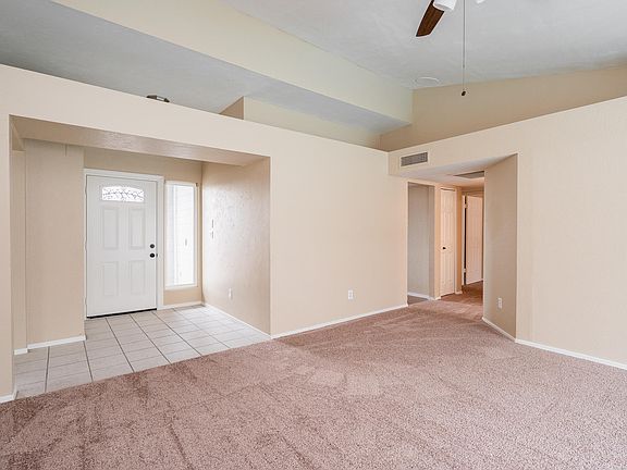 5th image of 1629 N Silverado