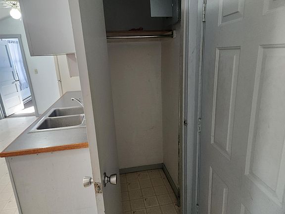 3rd image of 310 S 3rd Ave #4