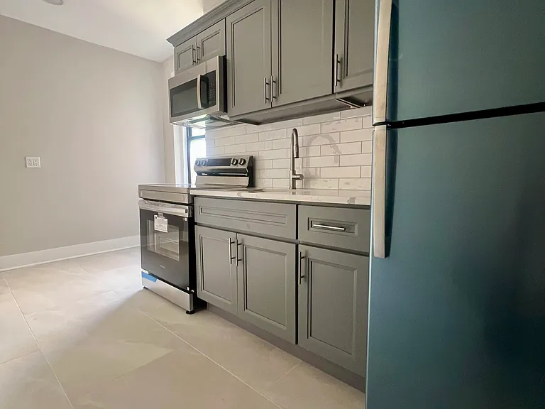 140-70 Ash Ave #508 — Photo 2
