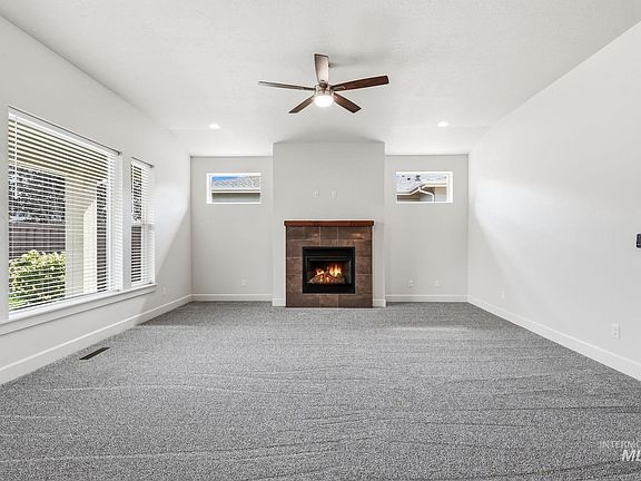 3rd image of 526 W Laughton Dr