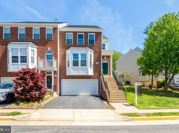 5142 Ballycastle Cir, Alexandria, VA 22315