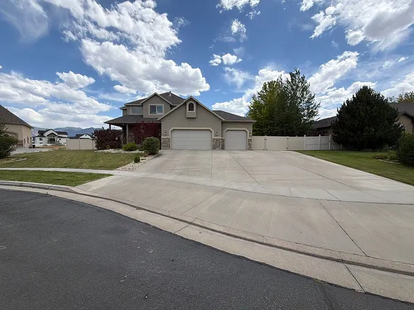 195 W Bridle Ln, Tooele, UT 84074
