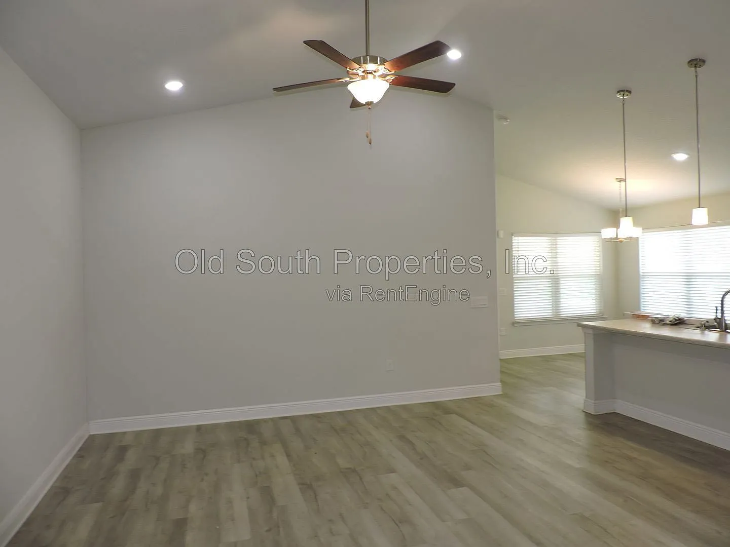 3 bed, 2.0 bath, 1519 sqft, $1,750 — Photo 3