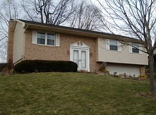 557 Monticello Dr, Delmont, PA