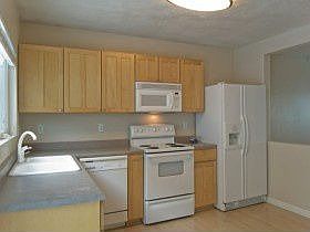 5th image of 312 E Steep Mountain Dr