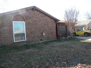 6484 Old Mill Cir, Watauga, TX 76148