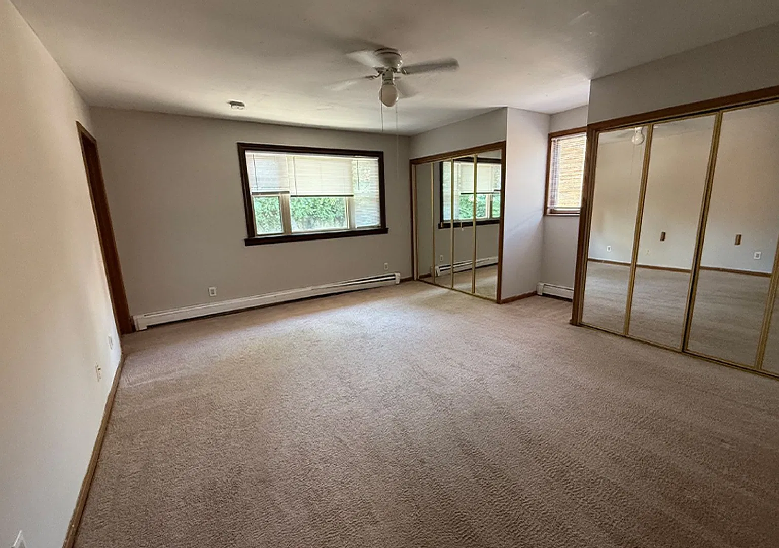 McAlpin 353 — Photo 1