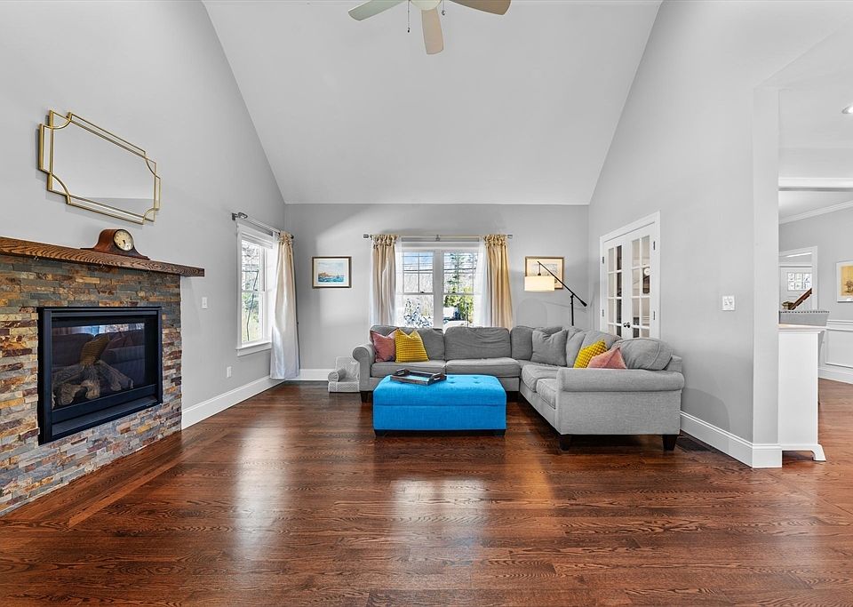 279 Branch St, Mansfield, MA 02048 Zillow