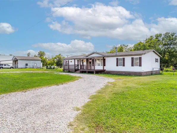 115 S Main St, Tryon, OK 74875