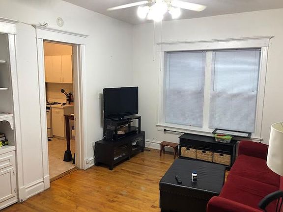 5th image of 853 W Lill Ave APT D