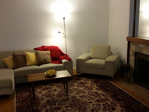 3rd image of 3 Greenview Ln