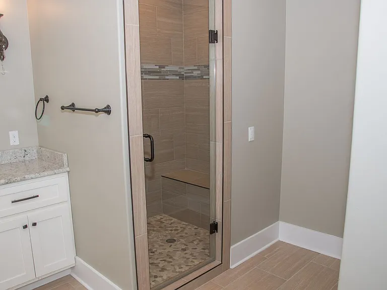 4269 Farmington Cv — Photo 15