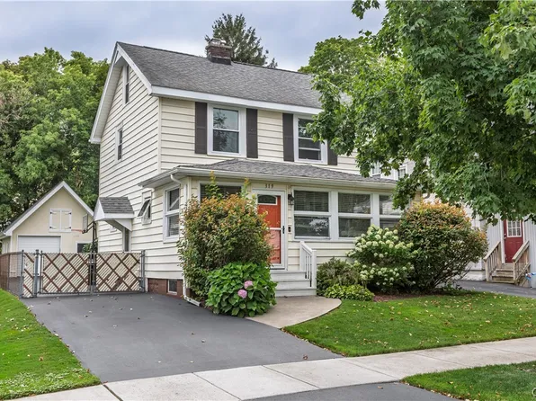319 Ridgewood Dr, Syracuse, NY 13206