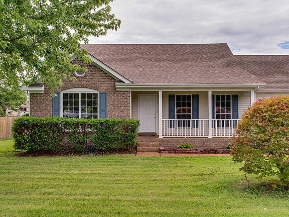 4th image of 2834 Iroquois Dr