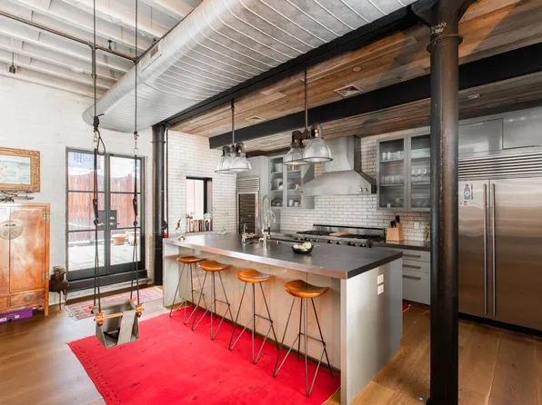 10 East 22nd Street image 7 of 24