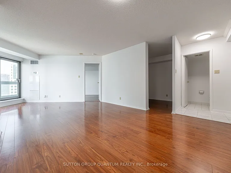 10 Yonge St #2113 — Photo 5