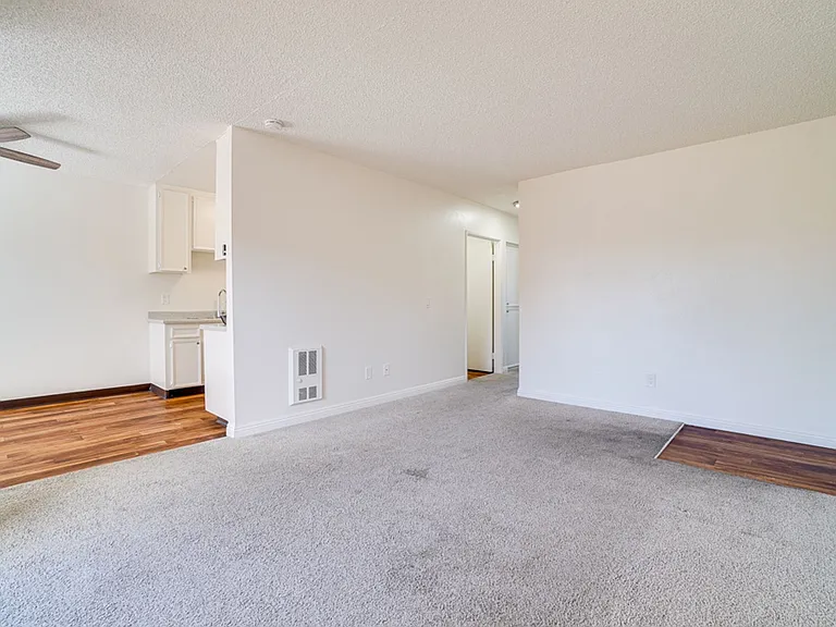 River Trail Apartments — Photo 26