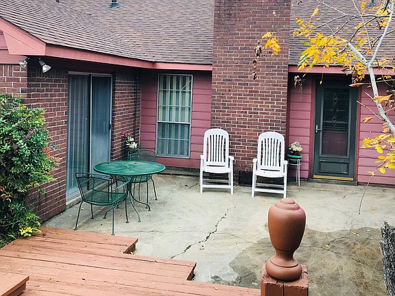 5th image of 203 Dogwood Dr