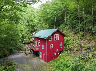 1051 N Fork Rd, Burnsville, NC 28714